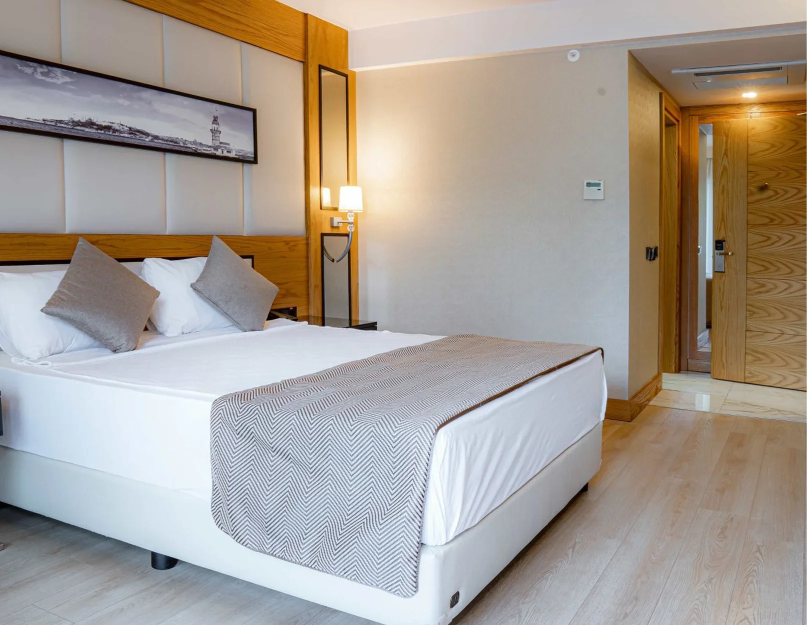 Standard Room (Pool View)