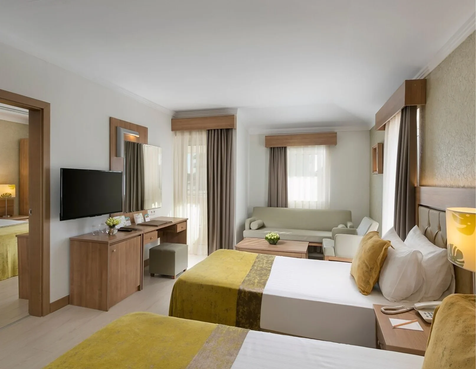 Suite Family Room